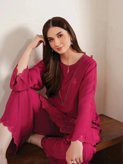 Sapphire SP-26 Embroidered Lawn 3pc