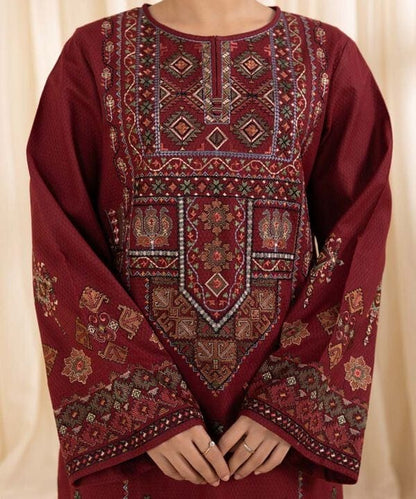 Sapphire SP-715 Lawn Embroidered 3pc